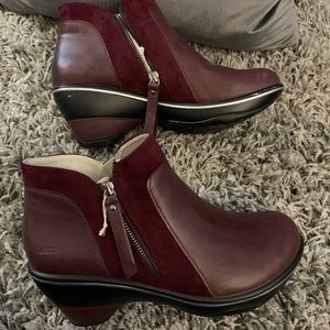JBU by Jambu women’s pilot ankle boots maroon